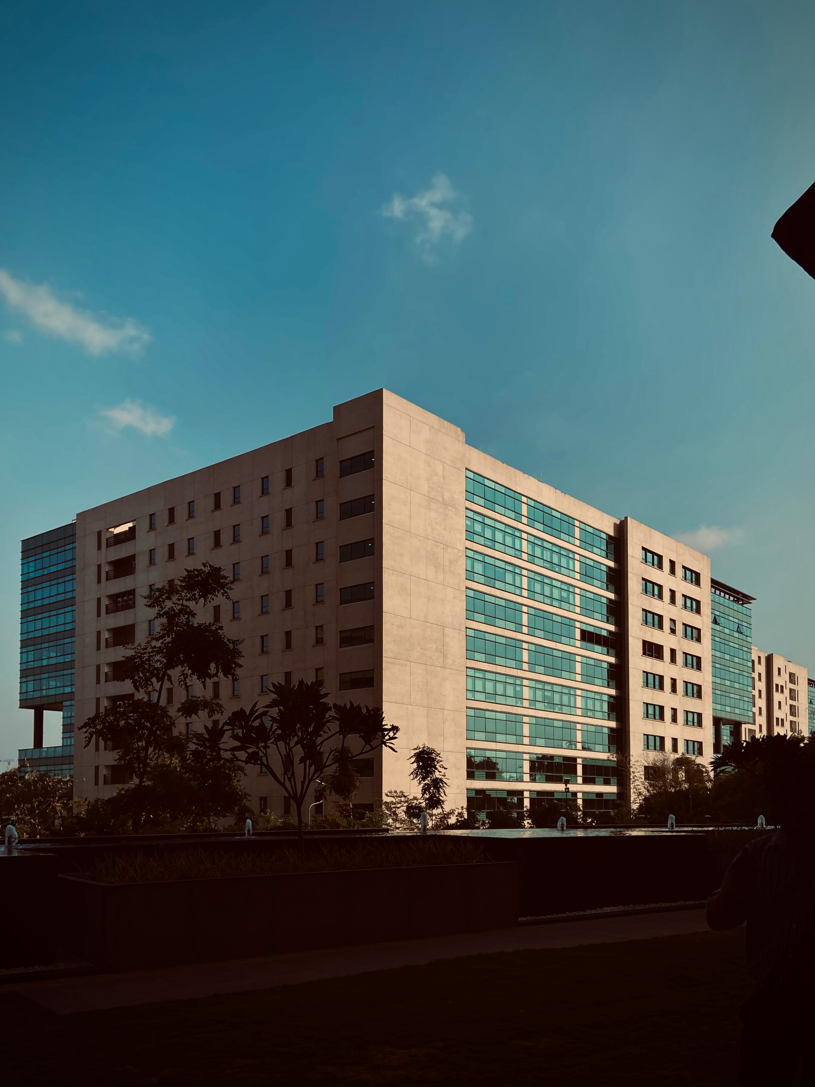 hospital-building-exterior